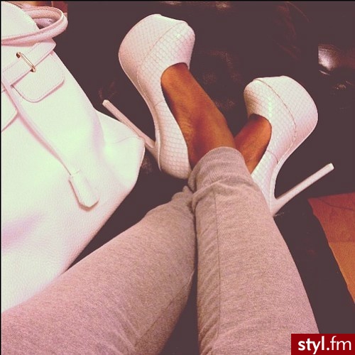 Szpilki Buty Moda