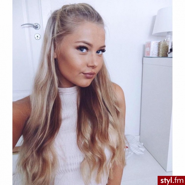 Blond Rozpuszczone Kręcone Na co dzień Długie Fryzury