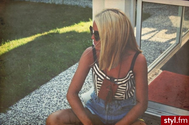 Blond Rozpuszczone Proste Na co dzień Średnie Fryzury