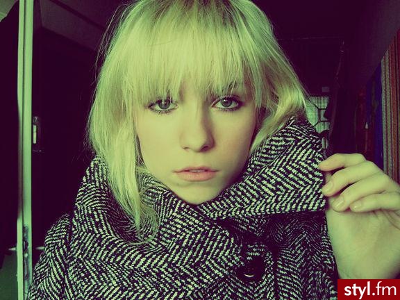 Średnie Fryzury