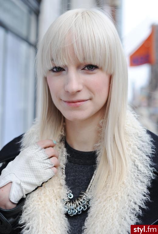 Średnie Fryzury