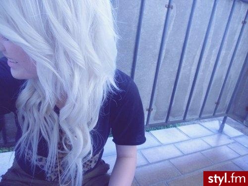 Blond Rozpuszczone Proste Na co dzień Długie Fryzury