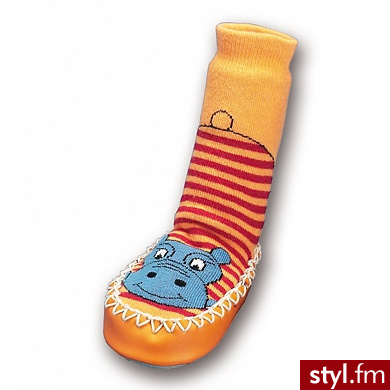PLAYSHOES Buty - skarpetki antypoślizgowe  w paski czerwono-pomarańczowe  z hipopotamem różnokolorowy - Pozostałe Buty Moda