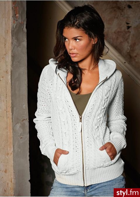 Swetry Ciuchy Moda