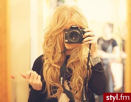 Blond Rozpuszczone Kręcone Na co dzień Długie Fryzury