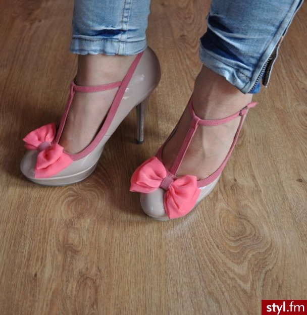 Szpilki Buty Moda
