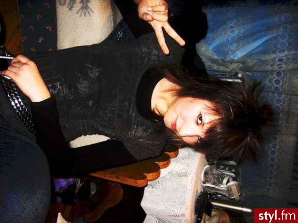 A więc ja... ^^ i moja fryzura hehe xP - EMO Alternatywne Średnie Fryzury
