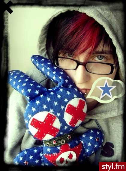 nie wiem do czego zakfalofikować^^ - EMO Alternatywne Średnie Fryzury