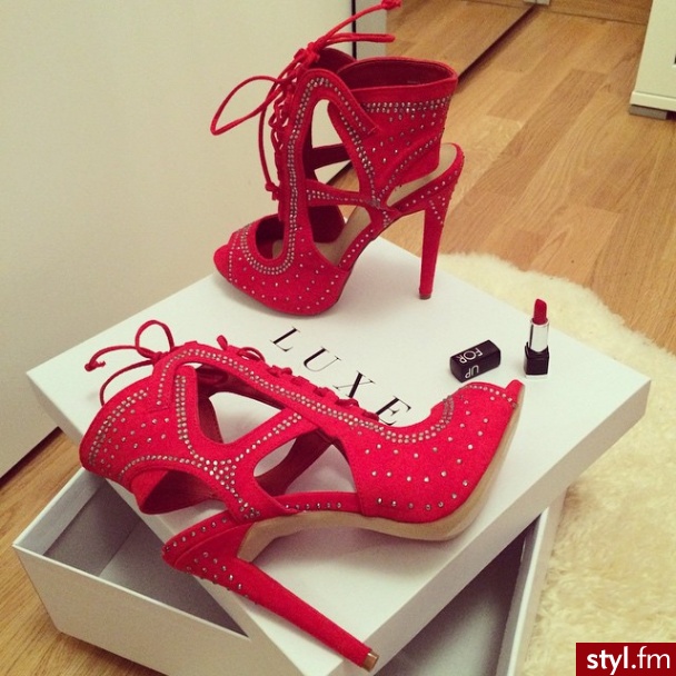 Szpilki Buty Moda