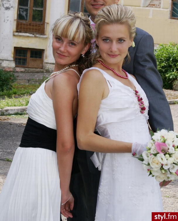 Ślubne Średnie Fryzury