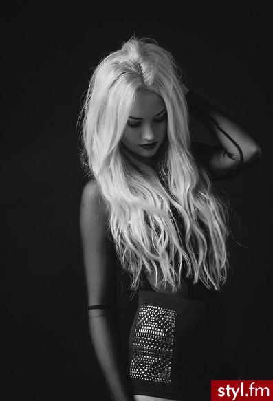 Blond Rozpuszczone Proste Na co dzień Długie Fryzury