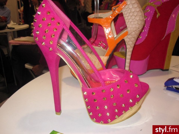 Szpilki Buty Moda