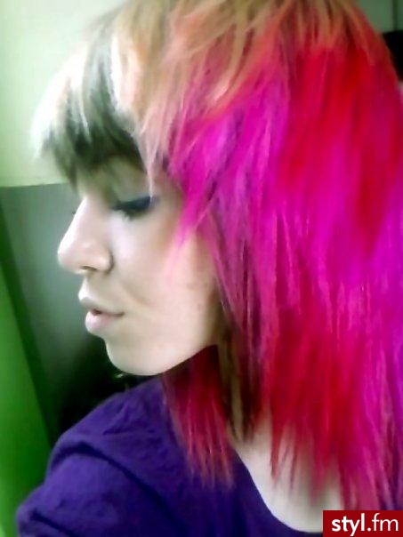 EMO Alternatywne Średnie Fryzury