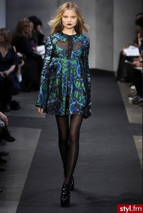 Sukienki Moda