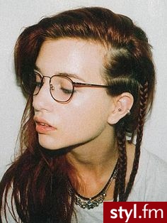 Średnie Fryzury