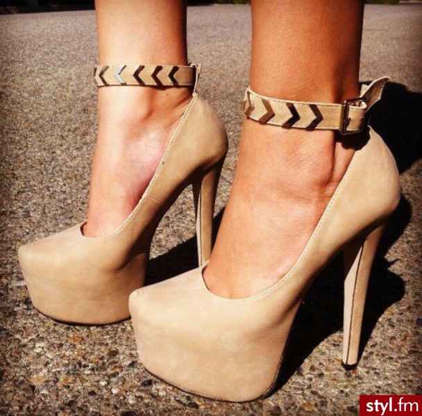 Szpilki Buty Moda