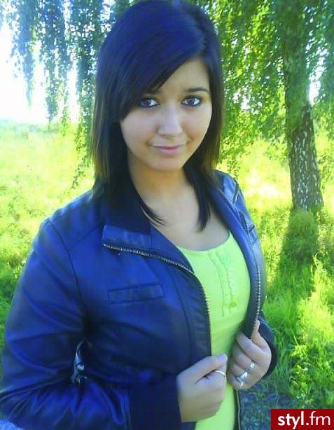 Średnie Fryzury