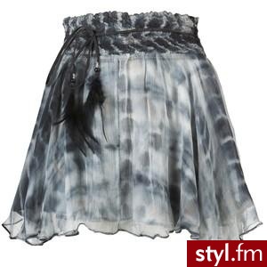 OBEY 63854 BLACK VISCOSE ALL THE NIGHT TIE-DYE SKIRT - Polyvore. Pobrano ze strony: http://www.polyvore.com/obey_63854_black_viscose_all/thing?id=15215230 - Pozostałe Ciuchy Moda