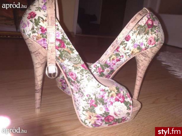 Szpilki Buty Moda