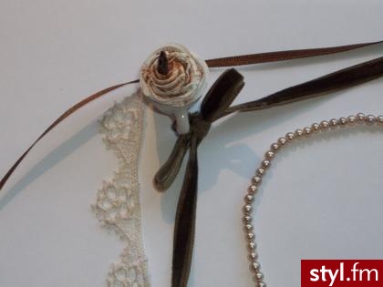 Naszyjnik z filiżanką kawy i ciasteczkami. - Pozostałe Dodatki Moda