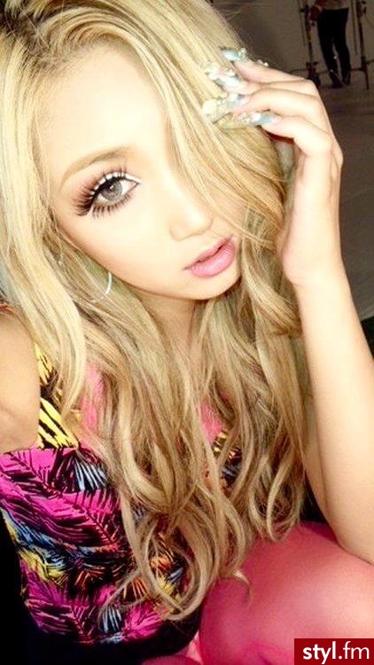 Blond Rozpuszczone Kręcone Na co dzień Długie Fryzury