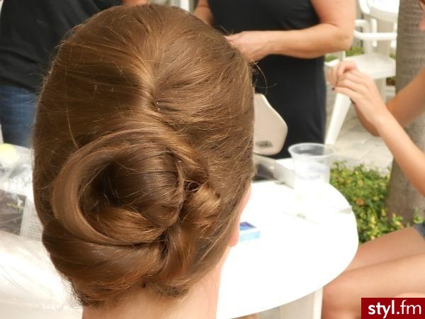 Upięcie Proste Wieczorowe Długie Fryzury