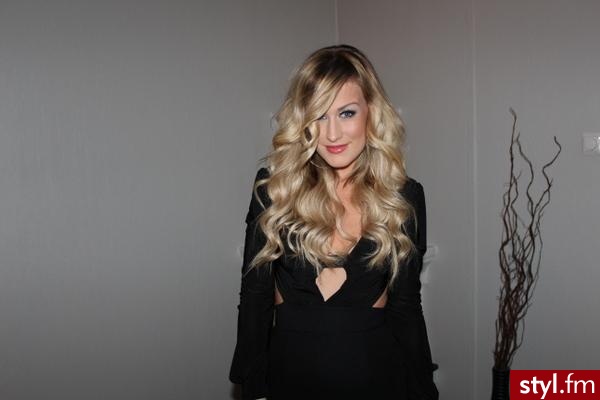 Blond Rozpuszczone Kręcone Na co dzień Długie Fryzury