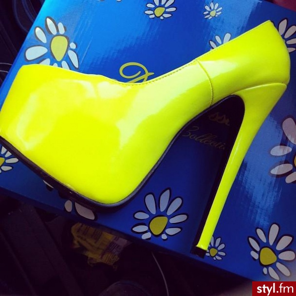 Szpilki Buty Moda