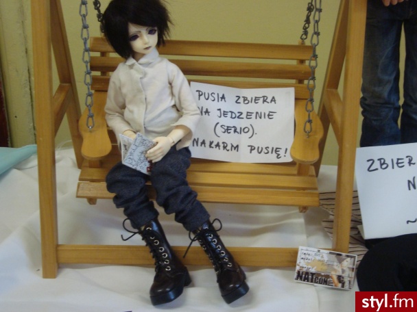 Dollfie - zdjęcia robione na NatCon\'ie przeze mnie (więc dlatego taka marna jakość ^^) jeśli właściciel nie wyraża zgody na umieszczanie zdjęć proszę napisać.
(gomeeen, zapomniałam zapytać na konwencie) - Misz-masz