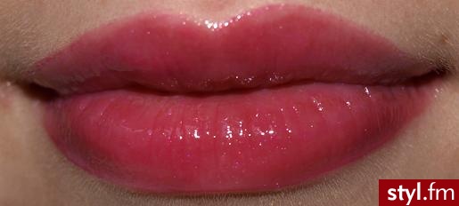 Bare Necessity, Naturally Pink, Coralista en Berry, Berry Nice.

Kosmetyki i swatche w grupe poprzedniej.
Usta Cynthií, z misslipgloss.nl - Makijaże
