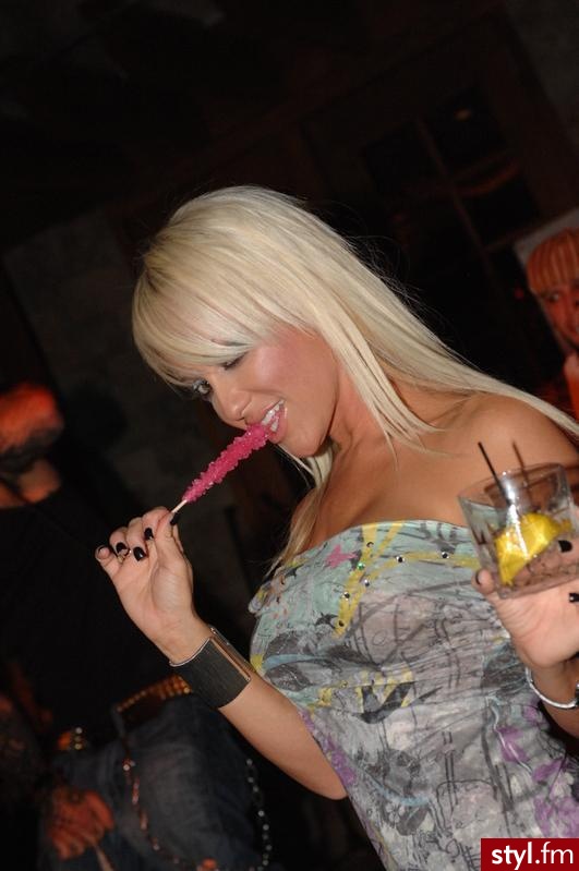 blondi - Średnie Fryzury