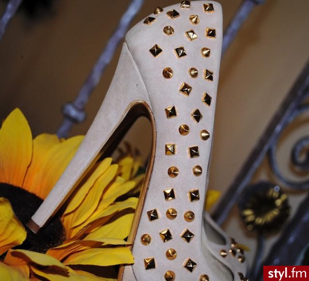 Szpilki Buty Moda