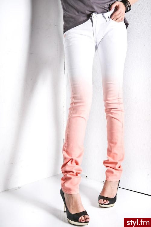 Cieniowane Jeansy. akdmks - 63$ - Pozostałe Ciuchy Moda