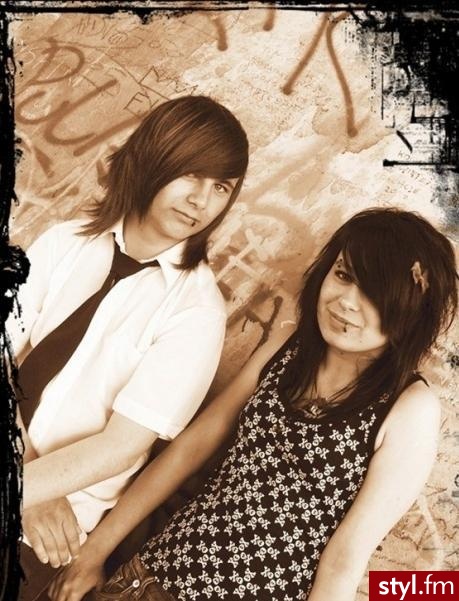 ;]. ;] - EMO Alternatywne Średnie Fryzury