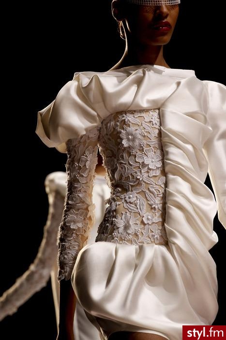 Sukienki Moda
