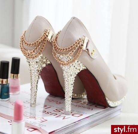 Szpilki Buty Moda
