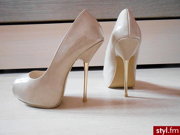 www.wilady.pl - Szpilki Buty Moda