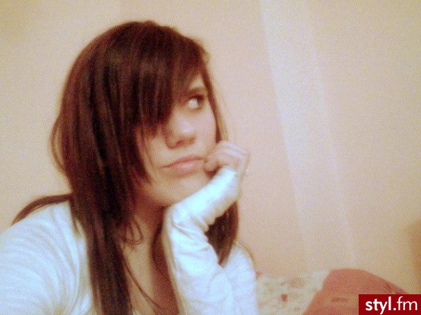 Moja obecna fryzurka :* - EMO Alternatywne Średnie Fryzury