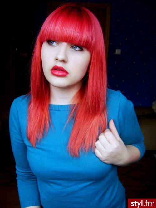 Średnie Fryzury