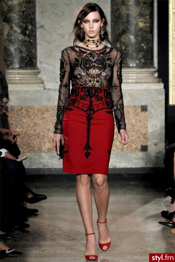 Sukienki Moda