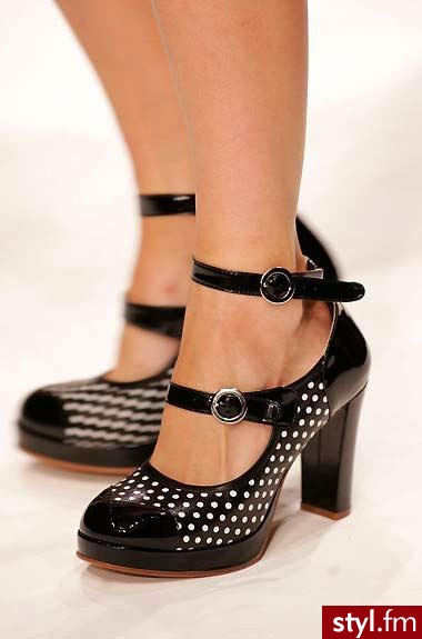 Pozostałe Buty Moda