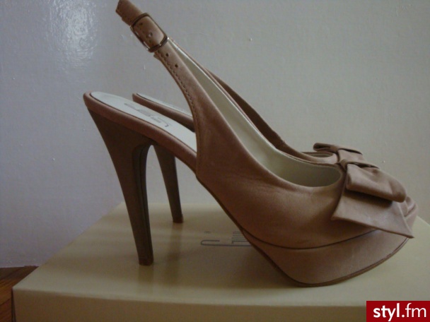 Szpilki Buty Moda
