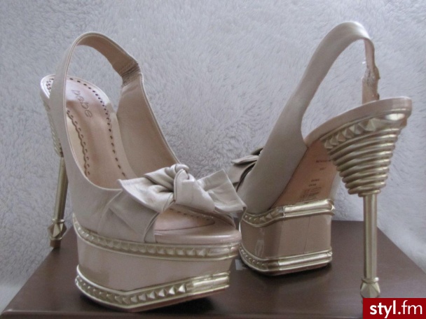 Szpilki Buty Moda