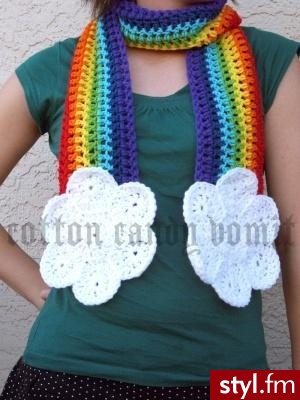 Od razu mówię, że jest to szaliczek hand made i nie można go nigdzie kupić (niestety) - Gadżety Inne Moda