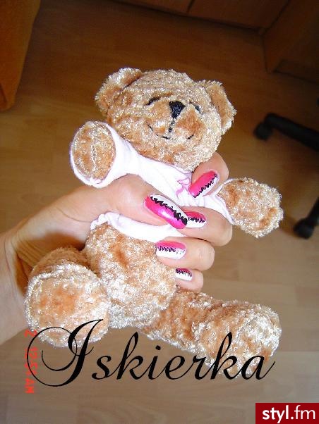 Autor: Iskierka podpatrzone od Dolly :-). Autor: <b>Iskierka</b><br /> - Paznokcie