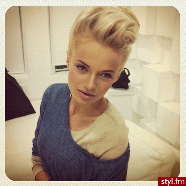 Średnie Fryzury