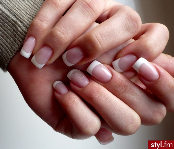 french. http://nailsofdreams.blog.onet.pl/ - Paznokcie