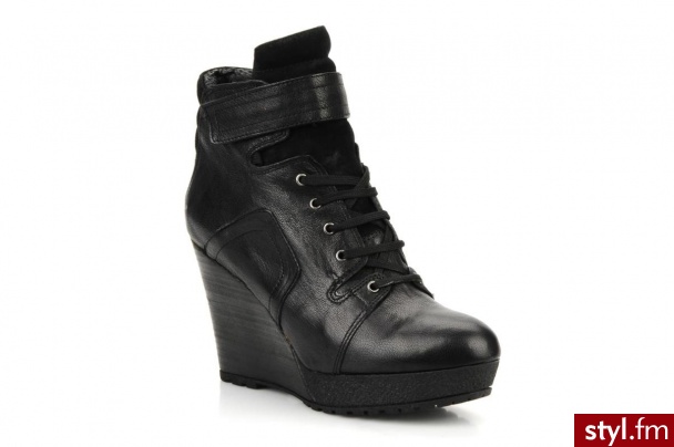 Jonak PÓŁBUTY I BOTKI LUCILE BY (Czarny) - Botki Buty Moda