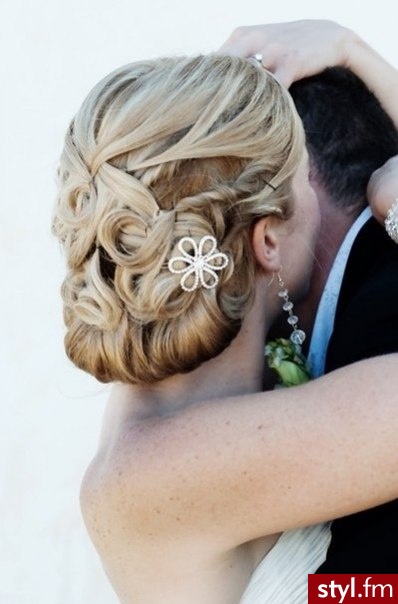 Blond Upięcie Kręcone Ślubne Długie Fryzury