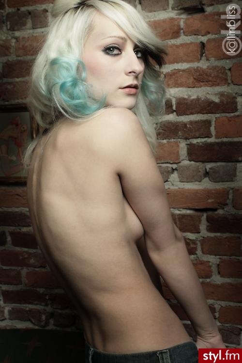 Blond EMO Alternatywne Średnie Fryzury